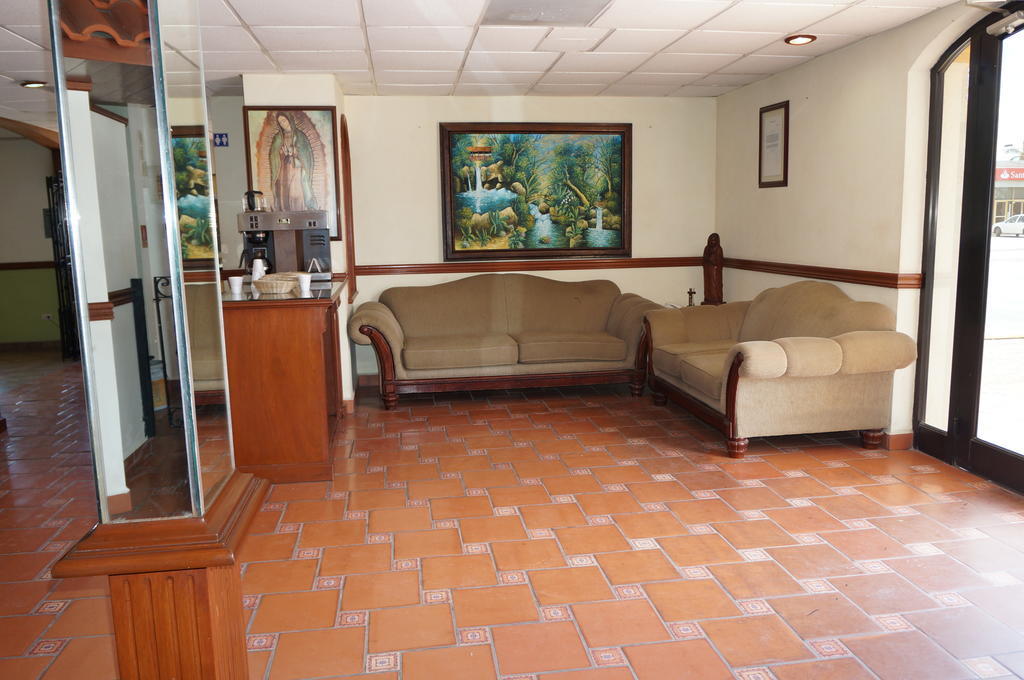 Maria Luisa Inn & Suites Juarez  Camera foto