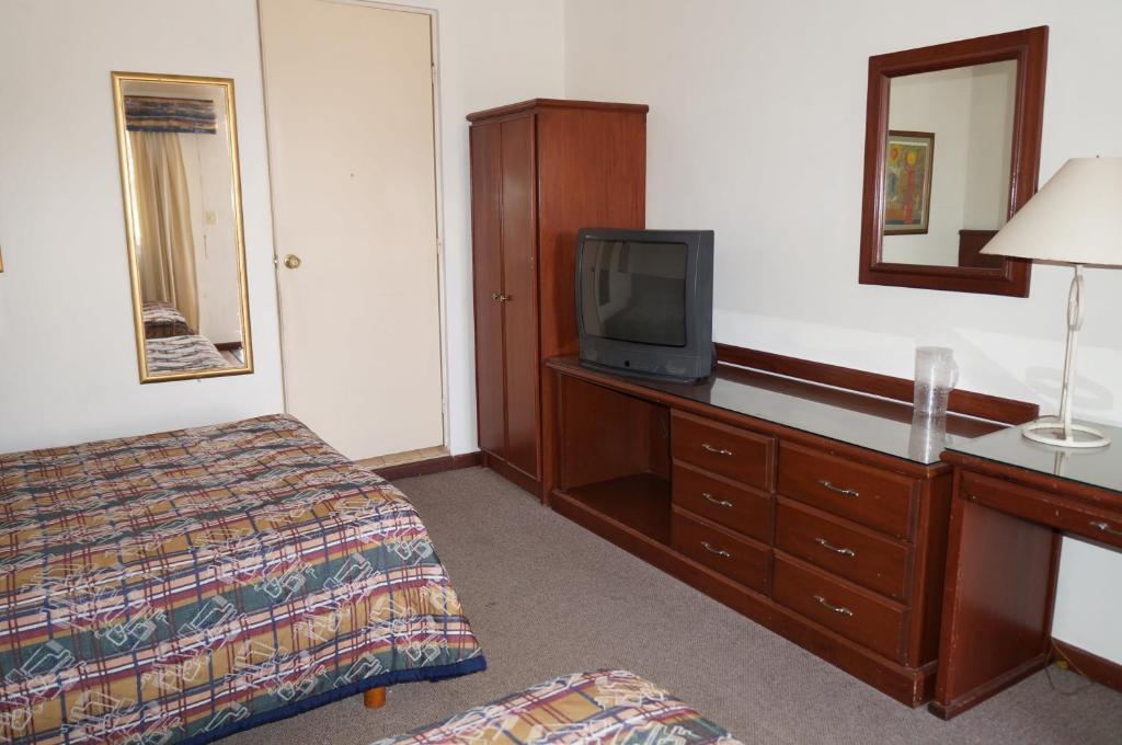 Maria Luisa Inn & Suites Juarez  Esterno foto